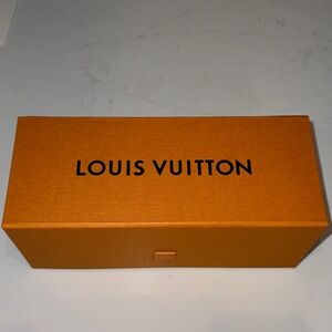 Louis Vuitton box